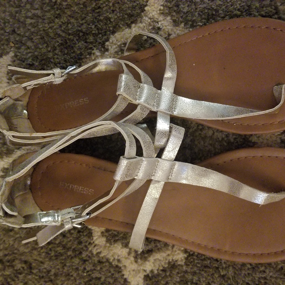 EXPRESS Champagne Shimmer Sandals